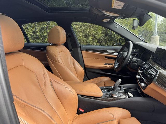 2018 BMW 5 Series 540i