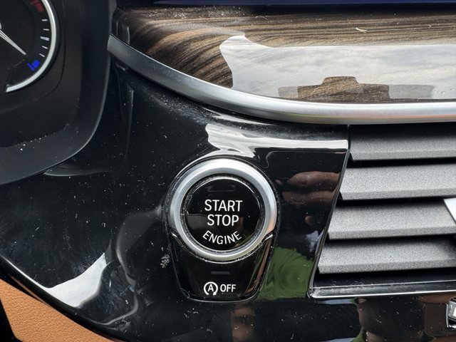 2018 BMW 5 Series 540i