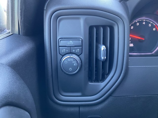 2022 Chevrolet Silverado 1500 Custom 2WD 147WB