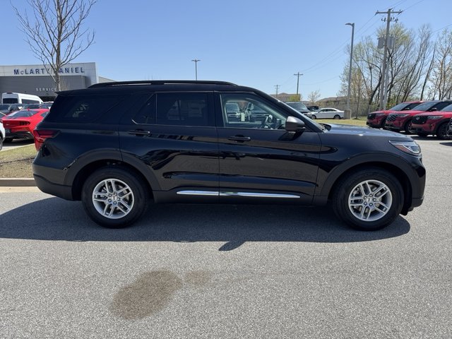 2025 Ford Explorer Active RWD