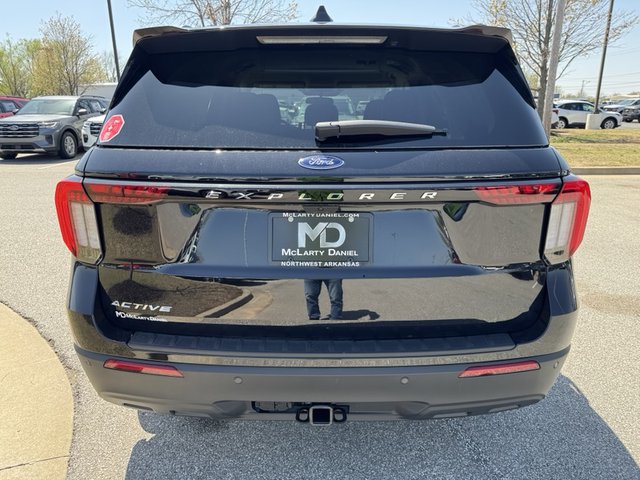 2025 Ford Explorer Active RWD