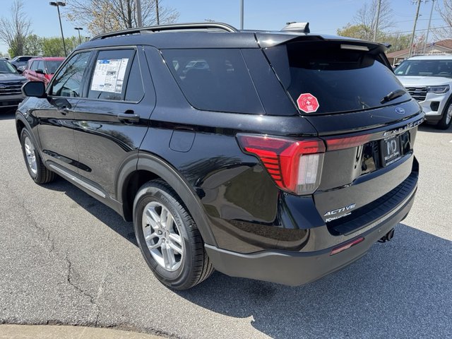 2025 Ford Explorer Active RWD