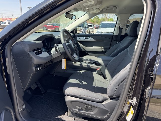 2025 Ford Explorer Active RWD