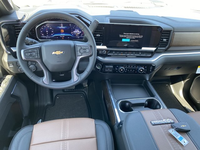 2025 Chevrolet Silverado 3500HD High Country 4WD 172WB