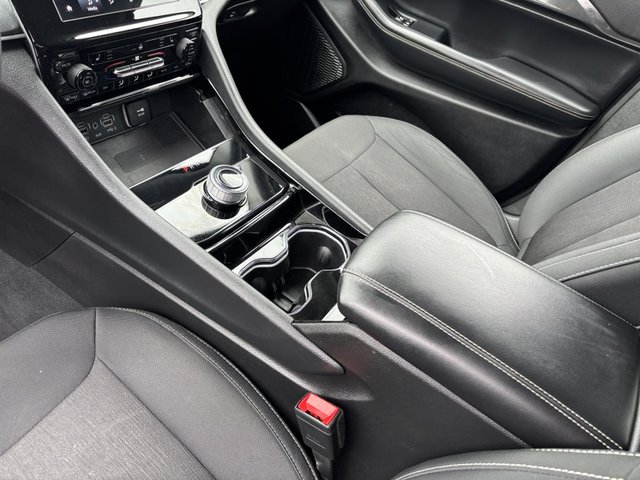 2023 Jeep Grand Cherokee Laredo 4WD L
