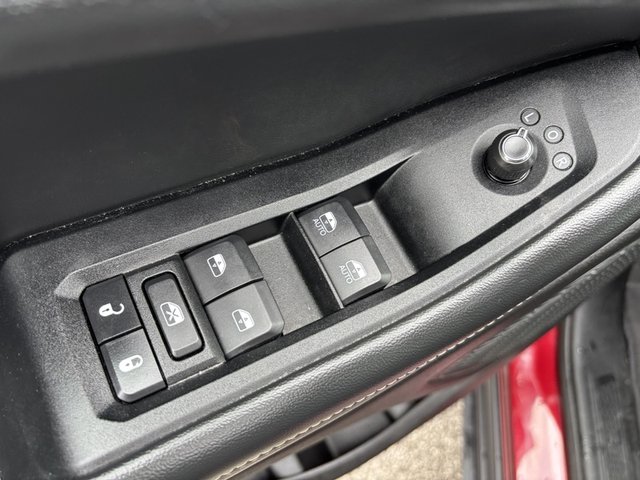 2023 Jeep Grand Cherokee Laredo 4WD L