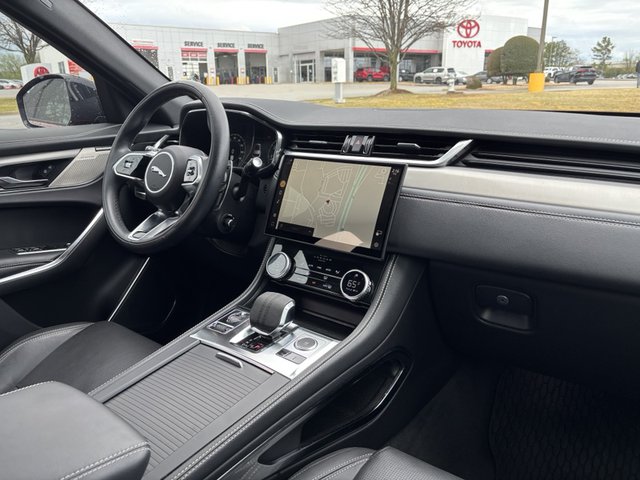 2024 Jaguar F-PACE P250 AWD R-Dynamic S