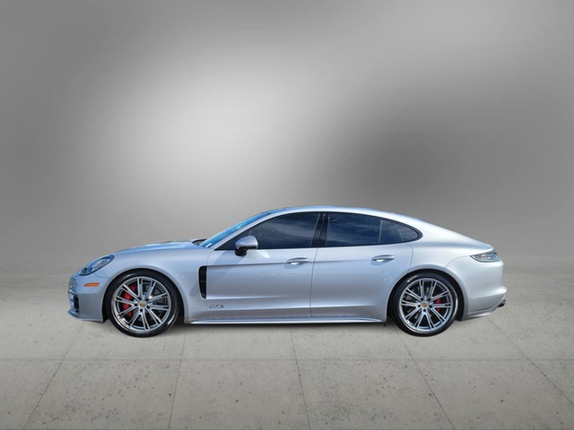 2023 Porsche Panamera GTS AWD