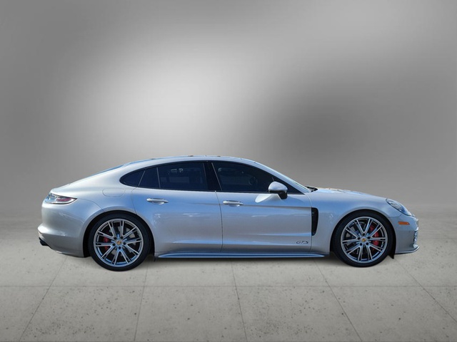 2023 Porsche Panamera GTS AWD