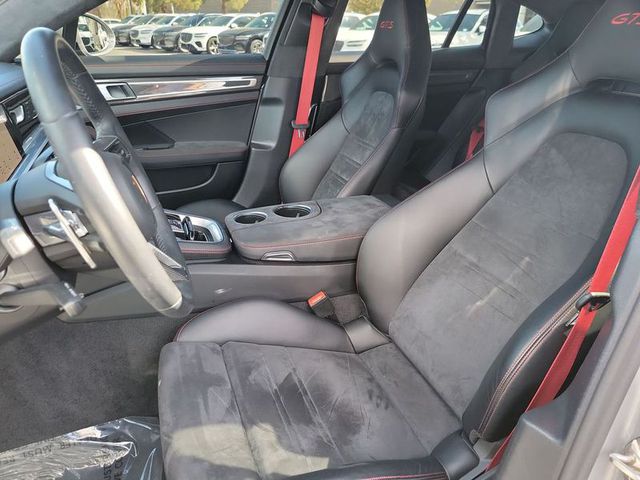 2023 Porsche Panamera GTS AWD