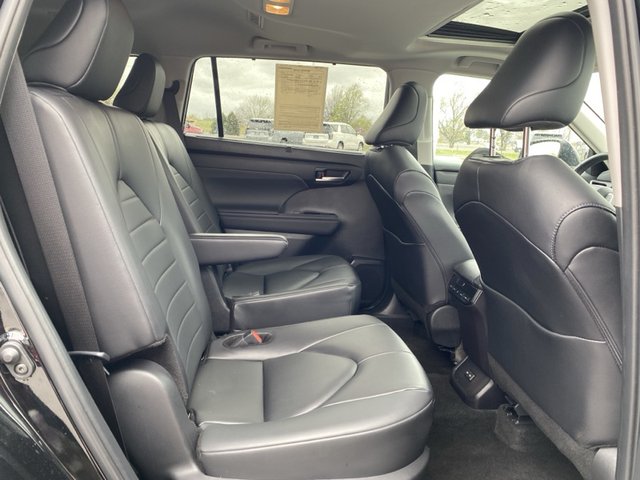 2024 Toyota Highlander LE FWD