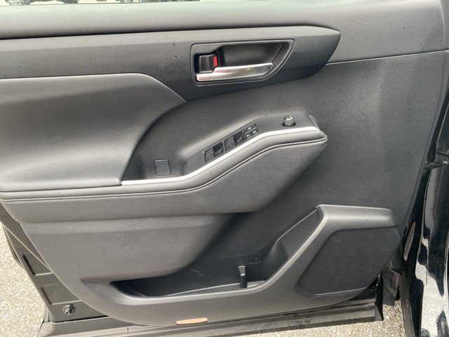 2024 Toyota Highlander LE FWD