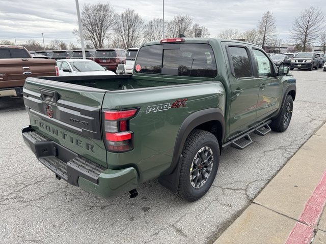 2025 Nissan Frontier PRO-4X 4WD