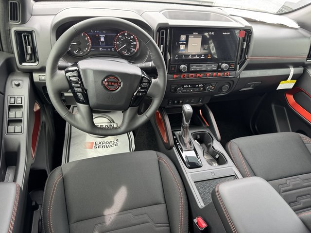 2025 Nissan Frontier PRO-4X 4WD