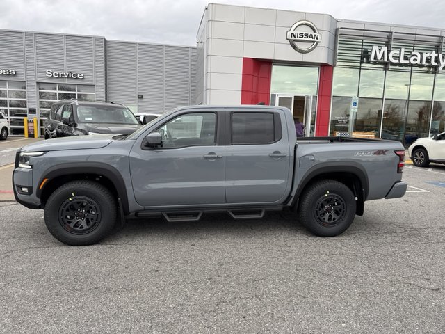 2025 Nissan Frontier PRO-4X 4WD
