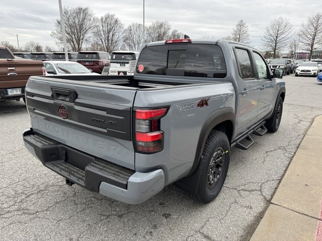 2025 Nissan Frontier PRO-4X 4WD