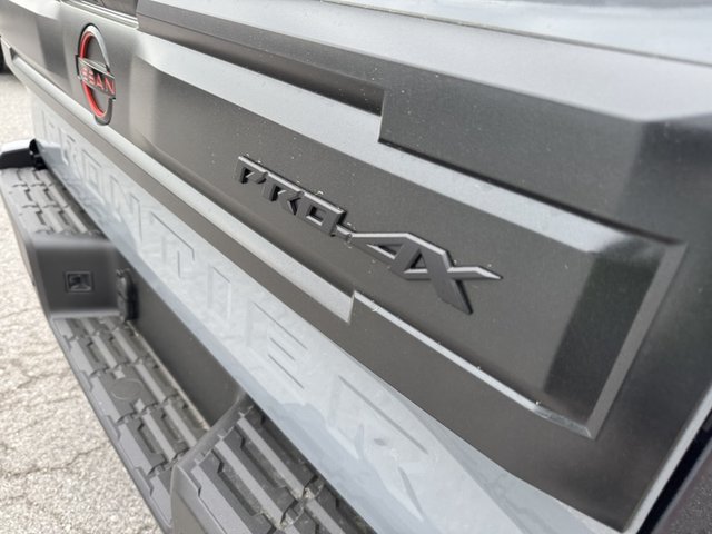 2025 Nissan Frontier PRO-4X 4WD