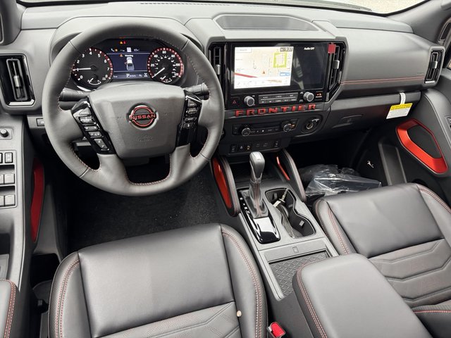 2025 Nissan Frontier PRO-4X 4WD