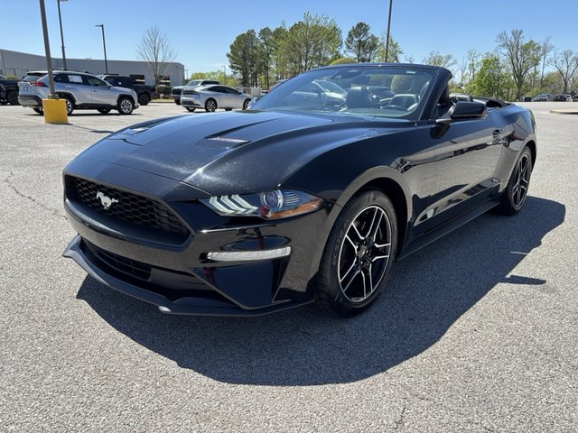 2022 Ford Mustang EcoBoost