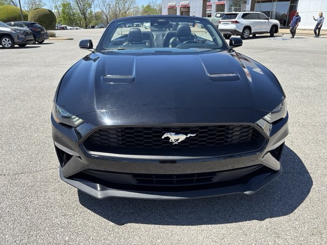 2022 Ford Mustang EcoBoost