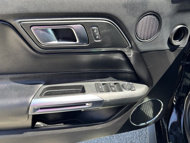 2022 Ford Mustang EcoBoost