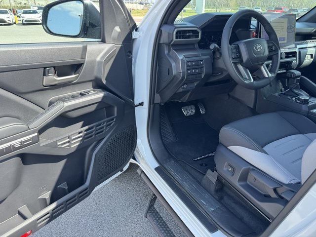 2025 Toyota Tacoma TRD Sport 4WD 5ft Bed Hybrid