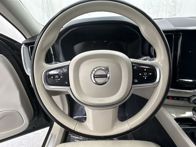 2018 Volvo XC60 T6 Momentum