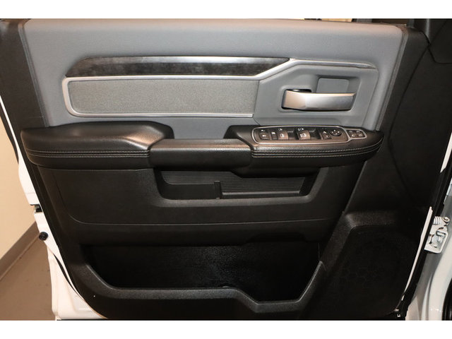 2023 Ram 2500 Big Horn 4WD 6ft4 Box