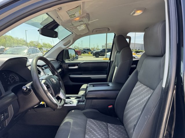 2018 Toyota Tundra SR5 4WD 5.7L V8