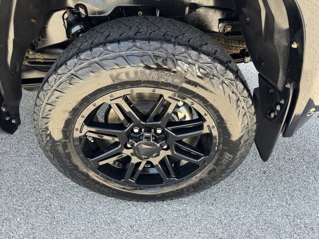 2018 Toyota Tundra SR5 4WD 5.7L V8