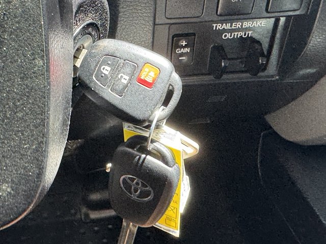 2018 Toyota Tundra SR5 4WD 5.7L V8