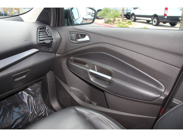 2019 Ford Escape SEL FWD