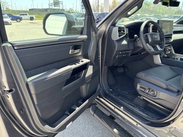 2025 Toyota Tundra Limited 4WD 5.5ft Bed