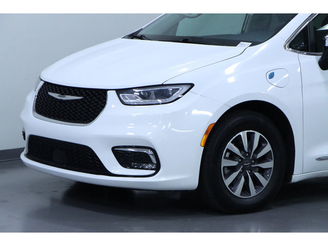2023 Chrysler Pacifica Limited FWD Hybrid