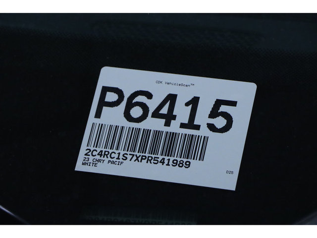 2023 Chrysler Pacifica Limited FWD Hybrid