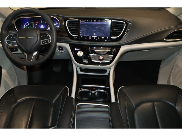 2023 Chrysler Pacifica Limited FWD Hybrid