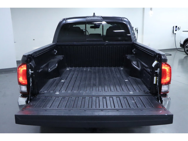 2022 Toyota Tacoma SR5 2WD