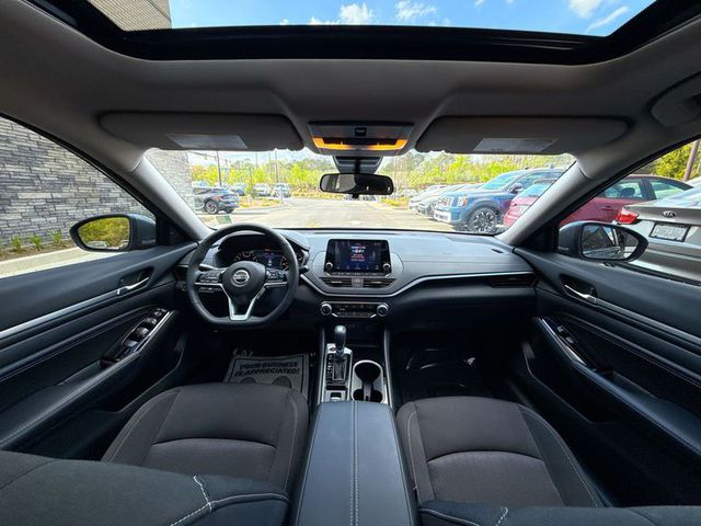 2022 Nissan Altima 2.5 SV