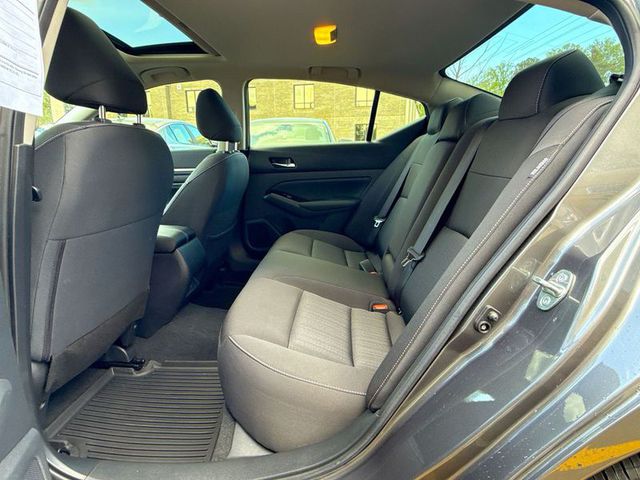 2022 Nissan Altima 2.5 SV