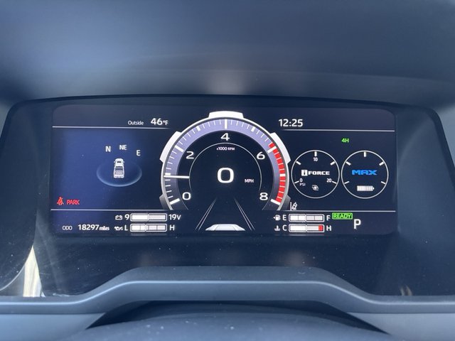 2024 Toyota Tundra Platinum 4WD 5.5ft Bed Hybri