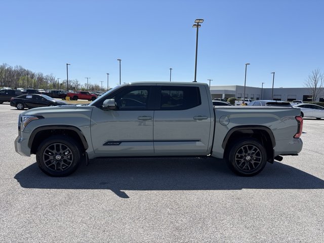 2024 Toyota Tundra Platinum 4WD 5.5ft Bed Hybri