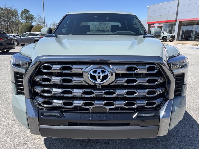 2024 Toyota Tundra Platinum 4WD 5.5ft Bed Hybri
