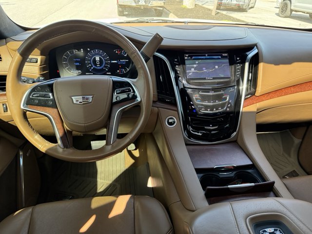 2017 Cadillac Escalade Platinum 4WD