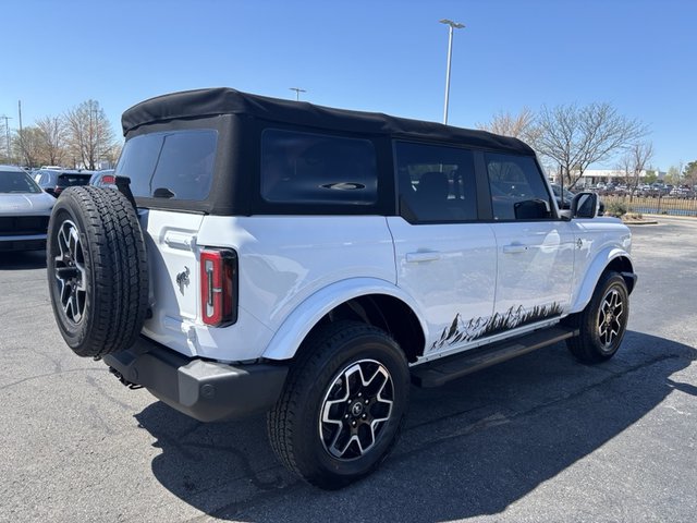 2022 Ford Bronco Outer Banks 4WD
