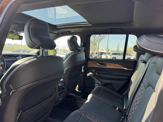 2023 Jeep Grand Cherokee Summit Reserve 4WD