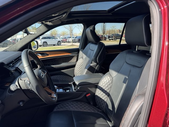 2023 Jeep Grand Cherokee Summit Reserve 4WD