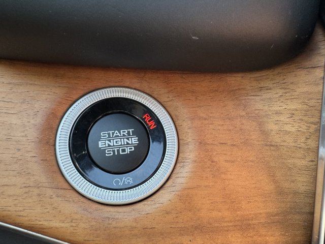 2023 Jeep Grand Cherokee Summit Reserve 4WD