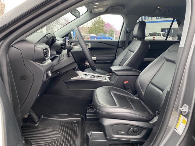 2023 Ford Explorer XLT 4WD
