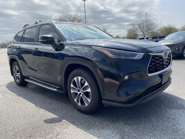 2024 Toyota Highlander LE FWD