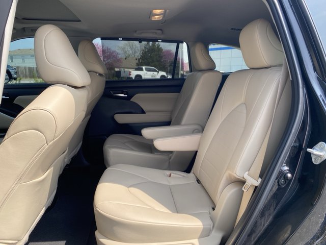 2024 Toyota Highlander LE FWD